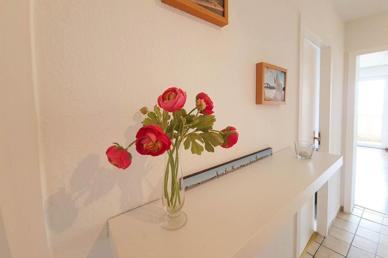 Komplett Ausgestattete In Apartment *